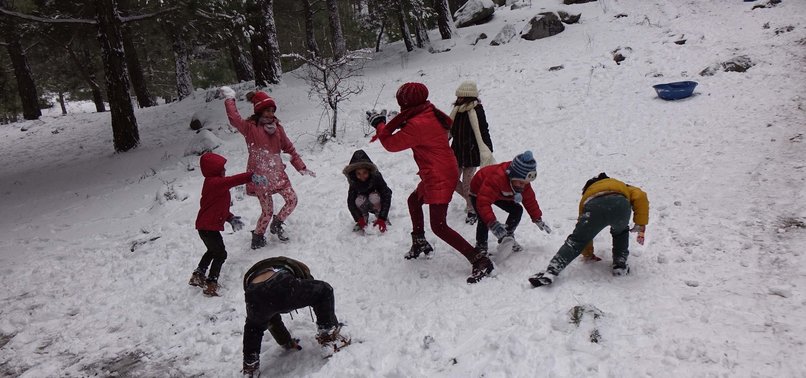 ISTANBUL CHILDREN’S WINTER WISH COMES TRUE WITH SNOW DAY MONDAY