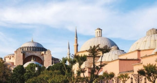 Ayasofya mimari açıdan bir dönüm noktasıdır