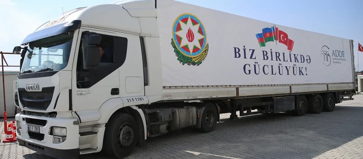 Depremzedeler için Azerbaycan’dan gönderilen yardım malzemeleri Malatya’ya ulaştı