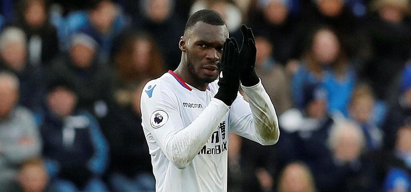 BENTEKE SCORES FIRST OF SEASON AS PALACE WIN AT LEICESTER