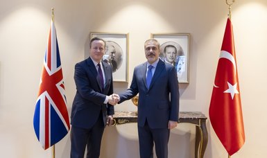 Turkish foreign minister, UK foreign secretary meet in Istanbul