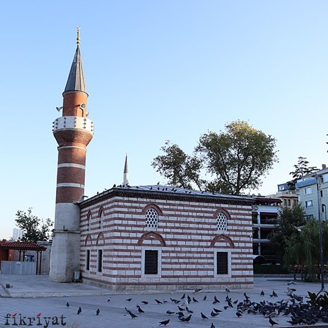 Caminin yanındaki gereksiz yapılardan arınması