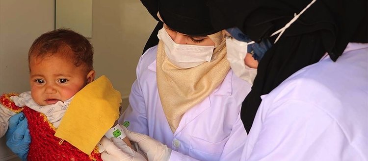 İdlib’deki kamplarda mobil sağlık klinikleri hizmet veriyor