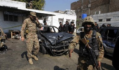 4 soldiers killed in northwestern Pakistan suicide attack