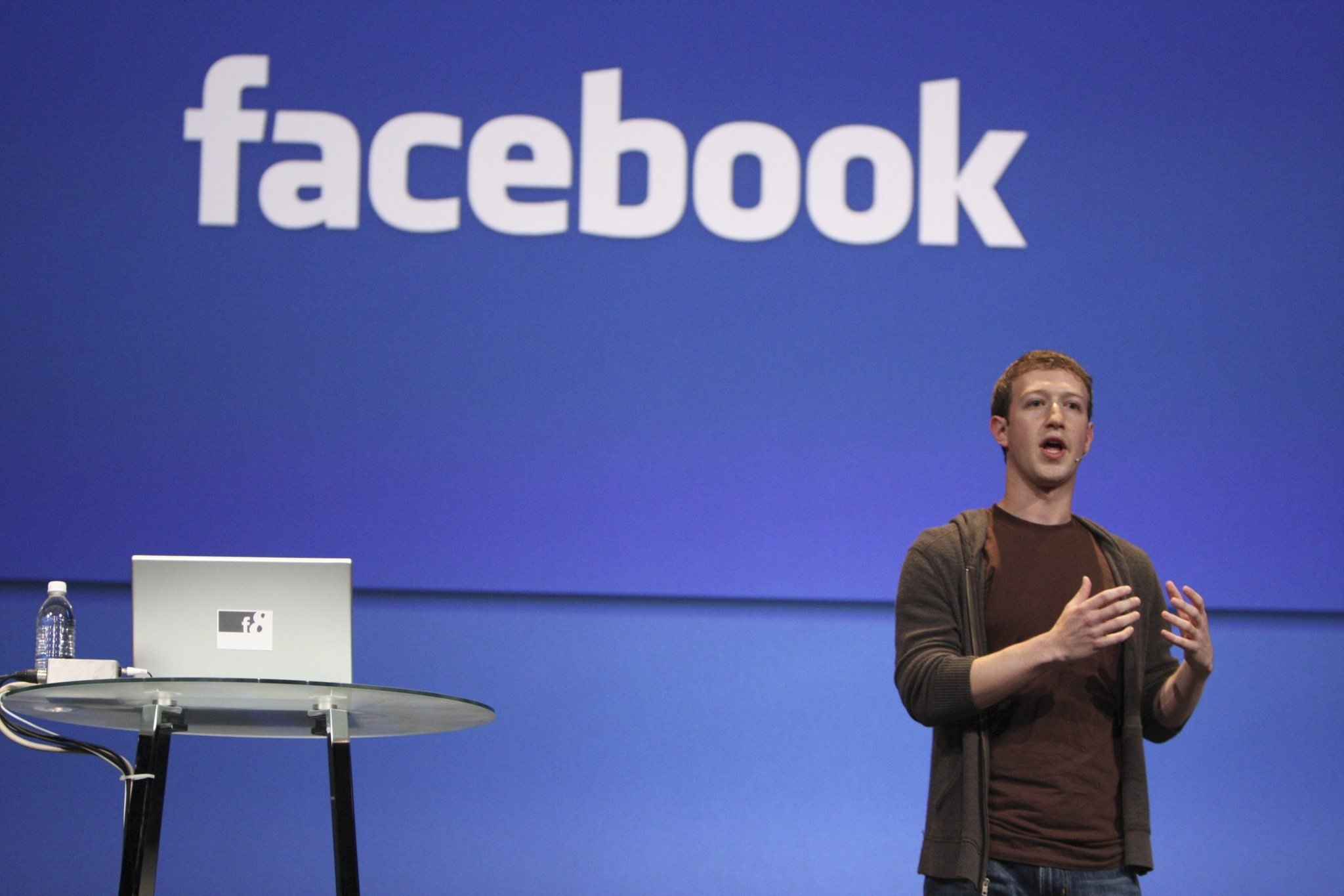 FACEBOOK SKANDALININ BEDELİ