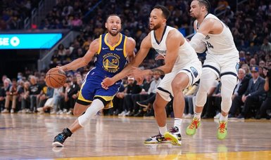 Curry, Thompson send Warriors into Western Conference finals