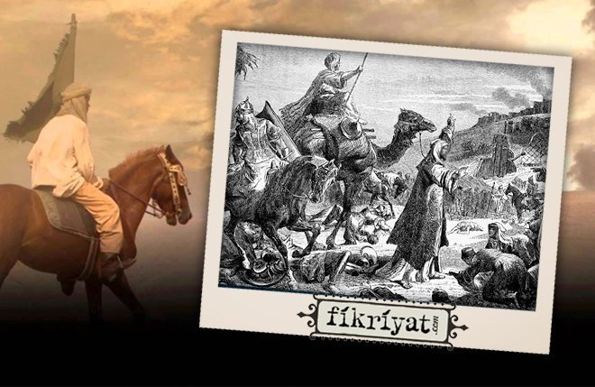 BEDİR GAZVESİ’NDE GİYDİĞİ CÜBBESİYLE KEFENLENDİ