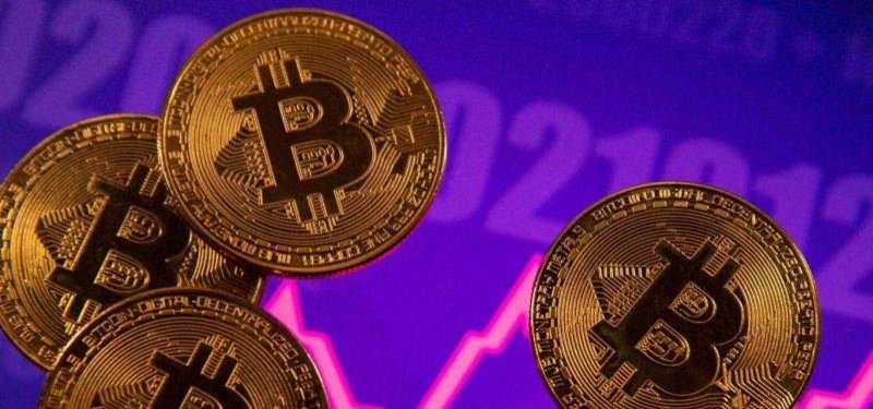 Bitcoin recovery gains pace, briefly tops $85,000 on new trade hopes