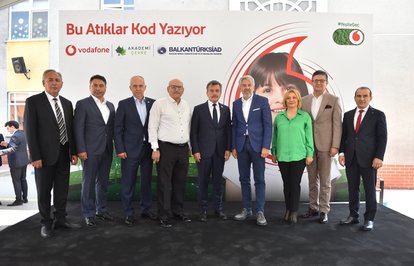 ahrefindexvodafoneclasstkktLnktargetblankVodafoneaelektronikatıklarıçocuklariçinkodlamasınıfınadönüştürdü