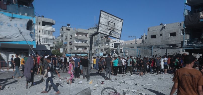 பாலஸ்தீனியர்கள் தங்கியிருந்த பாடசாலையொன்றின் மீது இஸ்ரேல் தாக்குதல்: ஐநாவின் பணியாளர்கள் ஆறு பேர் உட்பட பலர் பலி 1 https://www.ilakku.org/wp-content/uploads/2021/08/cropped-Google_Logo.png 6 UNRWA staff killed in Israeli attack on UN school in Gaza: Guterres