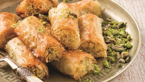 Fıstıklı Kadayıf Sarma