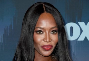 Naomi Campbell, makyaj deviyle çalışmaya başladı