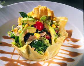 Enginarlı Avokado Salatası