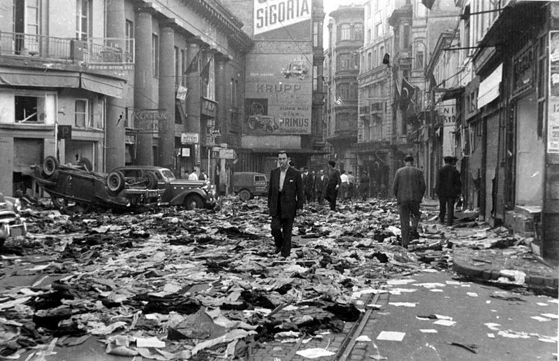 İstanbul'da bir James Bond - fikriyat