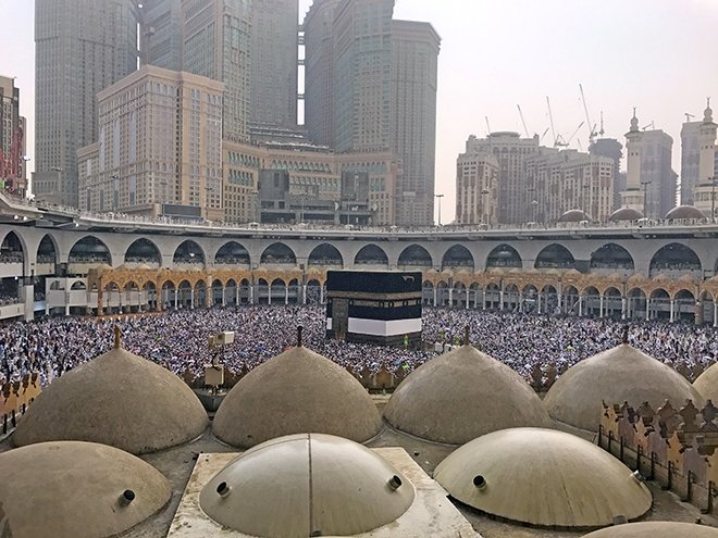 Kabe’de yağmur sevinci