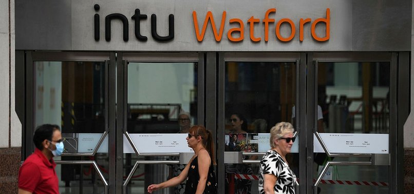 UK SHOPPING MALL GIANT INTU COLLAPSES