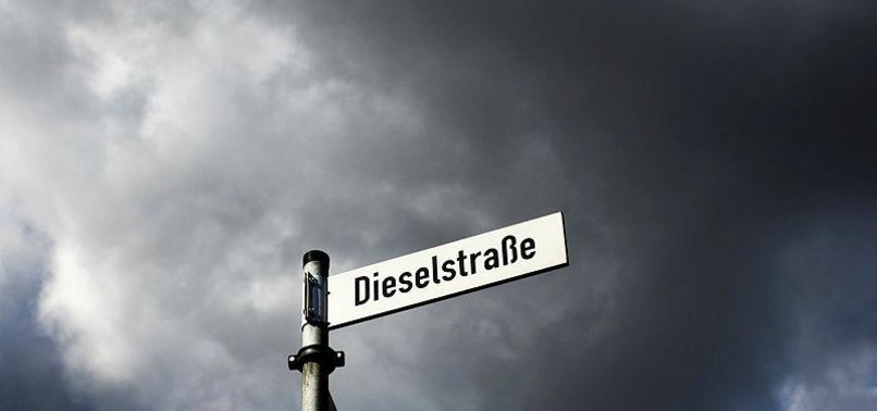 GERMAN CITY TO BAN SOME DIESEL CARS TO COMBAT AIR POLLUTION