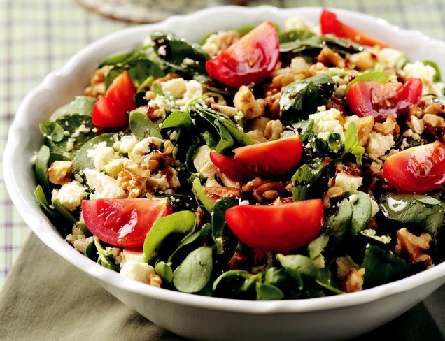 Tulum Peynirli Semizotu Salatası