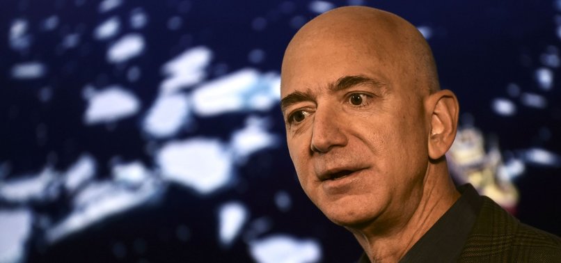 JEFF BEZOS TO STEP DOWN AS AMAZON CEO