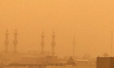Dozens survive sandstorm scare in Iraq