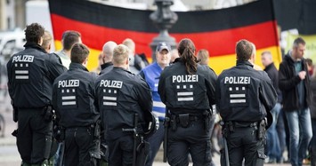 German police launch investigation on far-right supporters