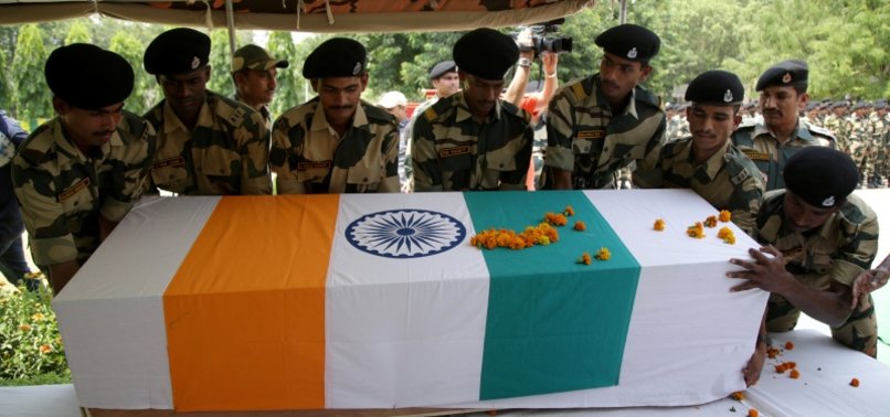 BRIEF KASHMIR TRUCE ENDS AS BORDER CLASHES KILL 2 INDIAN SOLDIERS