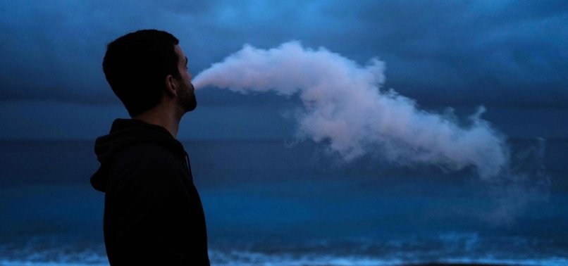 MEXICAN PRESIDENT SIGNS DECREE BANNING SALES OF E-CIGARETTES