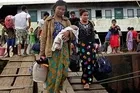 Baskılardan kaçan Arakanlı Müslümanlar Bangladeş’e geçmeye çalışıyor