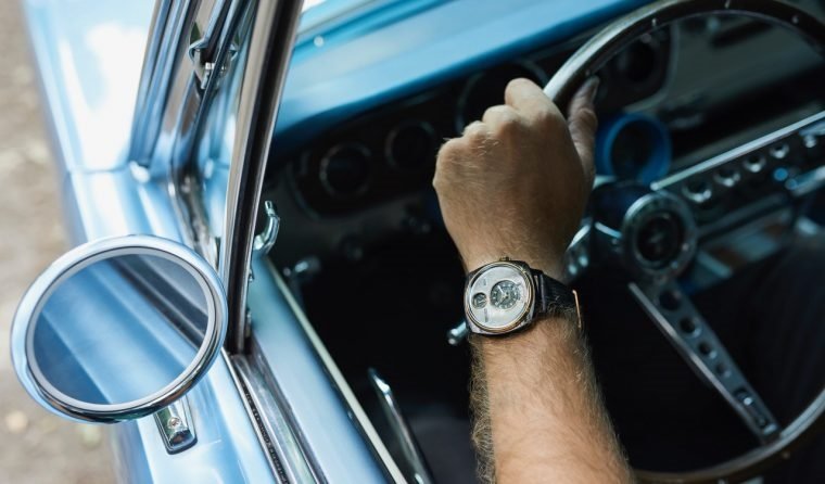 ESKİ MUSTANG’LERİ SAAT YAPIYORLAR