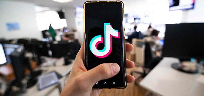 US HOUSE VOTES TO BAN TIKTOK IF IT DOESNT CUT TIES TO CHINA