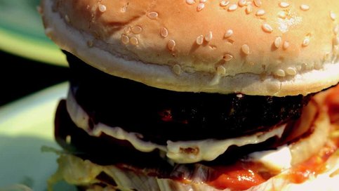 Barbekü Soslu Hamburger