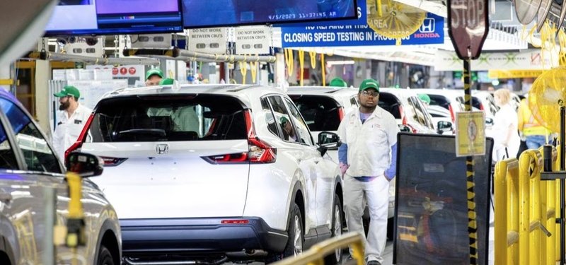 Canada's economy expands 0.8% in Q1