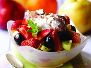 Çilekli Meyve Salatası