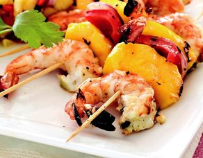 Ananas Salsa Eşliğinde Jumbo Karides Şiş