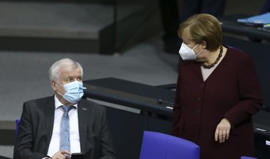 German interior minister bans neo-Nazi group