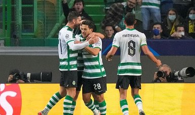 Sporting clinch last-16 spot with 3-1 win over Dortmund
