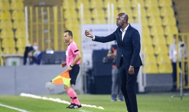 Trabzonspor part ways with manager Eddie Newton