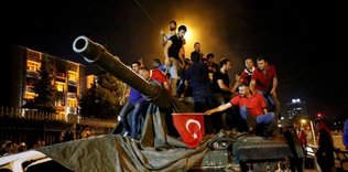 Dünya darbelere oldukça alışık