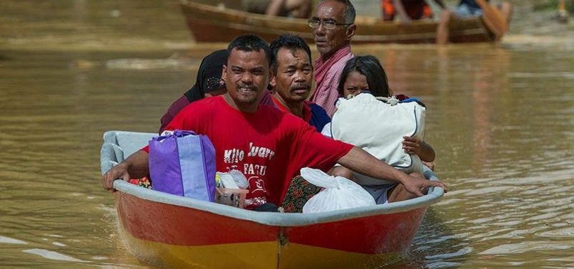 FLASH FLOOD IN NORTH MALAYSIA LEAVES 9,000 HOMELESS