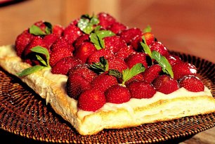 Çilekli Milföy Tart