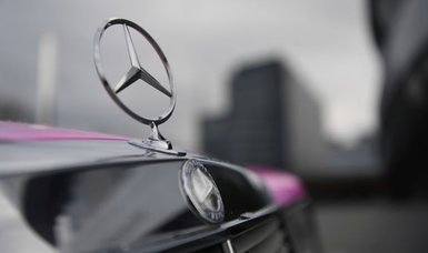 One killed as shots fired in Mercedes plant in Germany - Bild