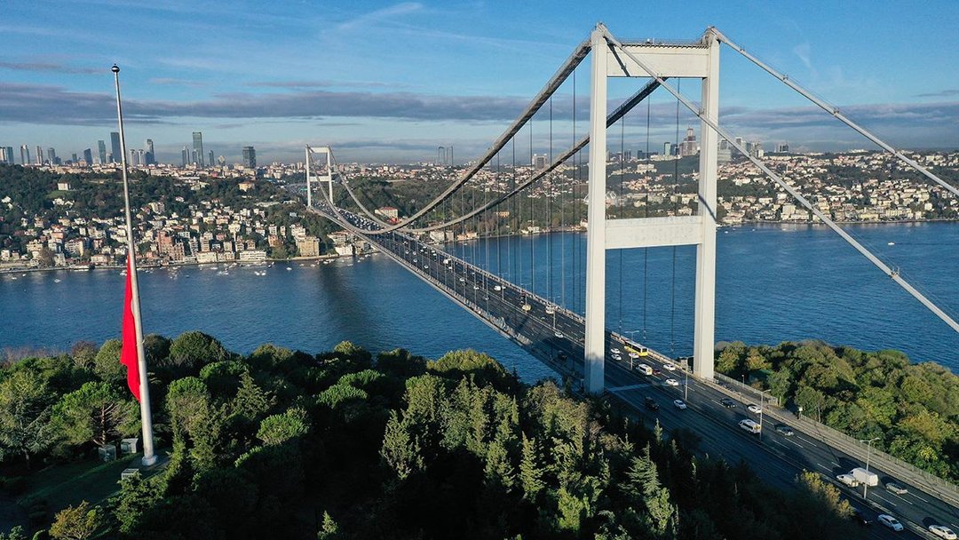 37 YILDIR 2 YAKAYI BİRBİRİNE BAĞLIYOR