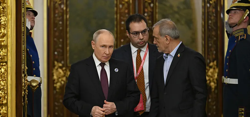 IRANIAN, RUSSIAN PRESIDENTS DISCUSS REGIONAL TENSIONS, BILATERAL TIES IN MOSCOW