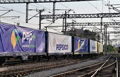 ahrefindexpepsicoclasstkktLnktargetblankPepsiCoaelektriklitrenilekarbonsalımınıyüzde83düşürdü
