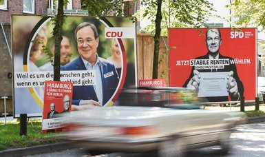 German election rivals press centre-left leader over coalition choice