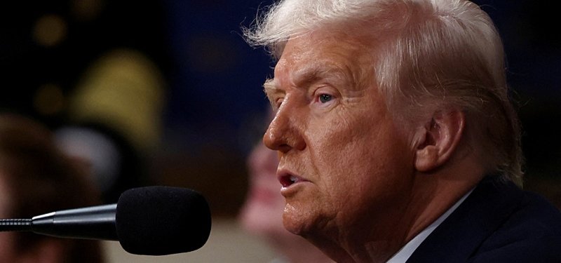 Trump to impose 25% tariff on countries that buy oil, gas from Venezuela
