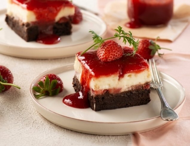 Çilek Kremalı Tatlı