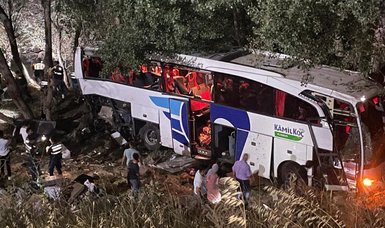 Passenger bus accident on Sivas-Yozgat highway leaves multiple injured