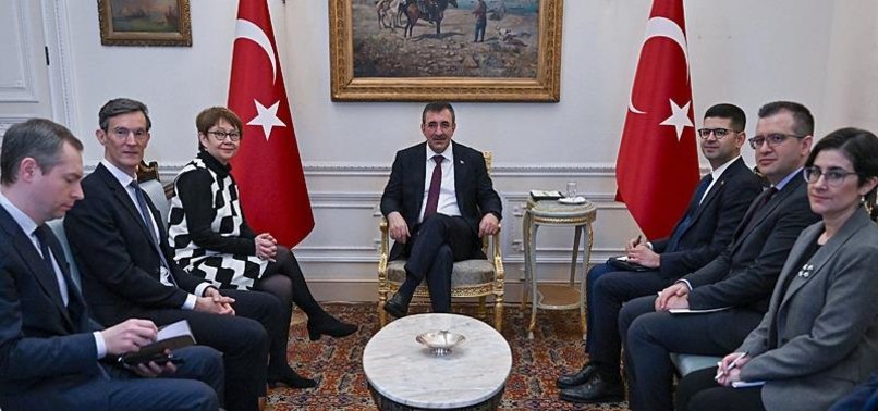 TURKISH VP CEVDET YILMAZ MEETS HEAD OF EUROPEAN BANK IN LONDON