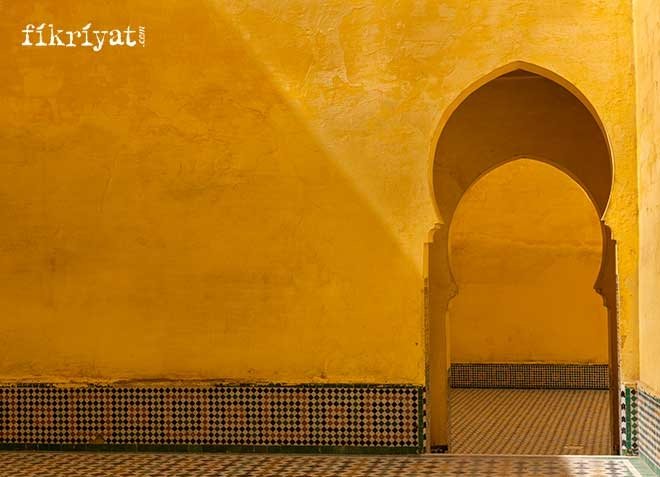 Ölümü üzerine mersiye yazdığı şair